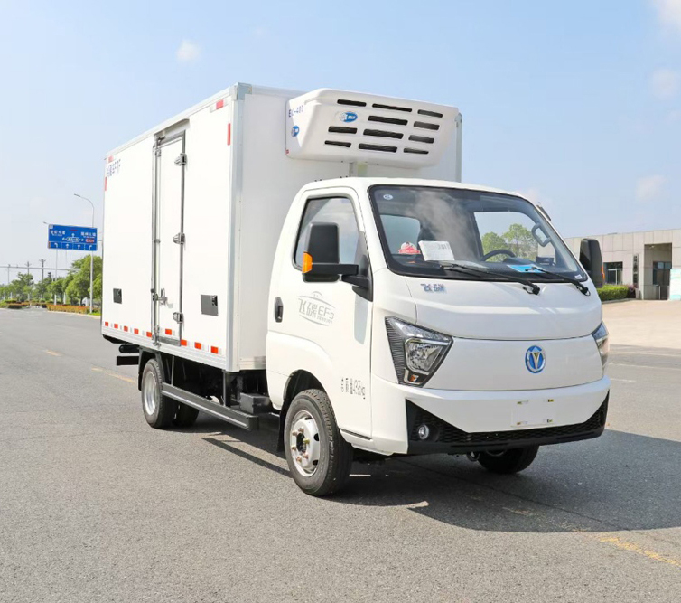 飛碟締途EF3純電動(dòng)63.75度冷藏車